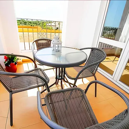 Alojamiento Con Piscina Privada Y Terraza En - Es-180-1 Apartment *